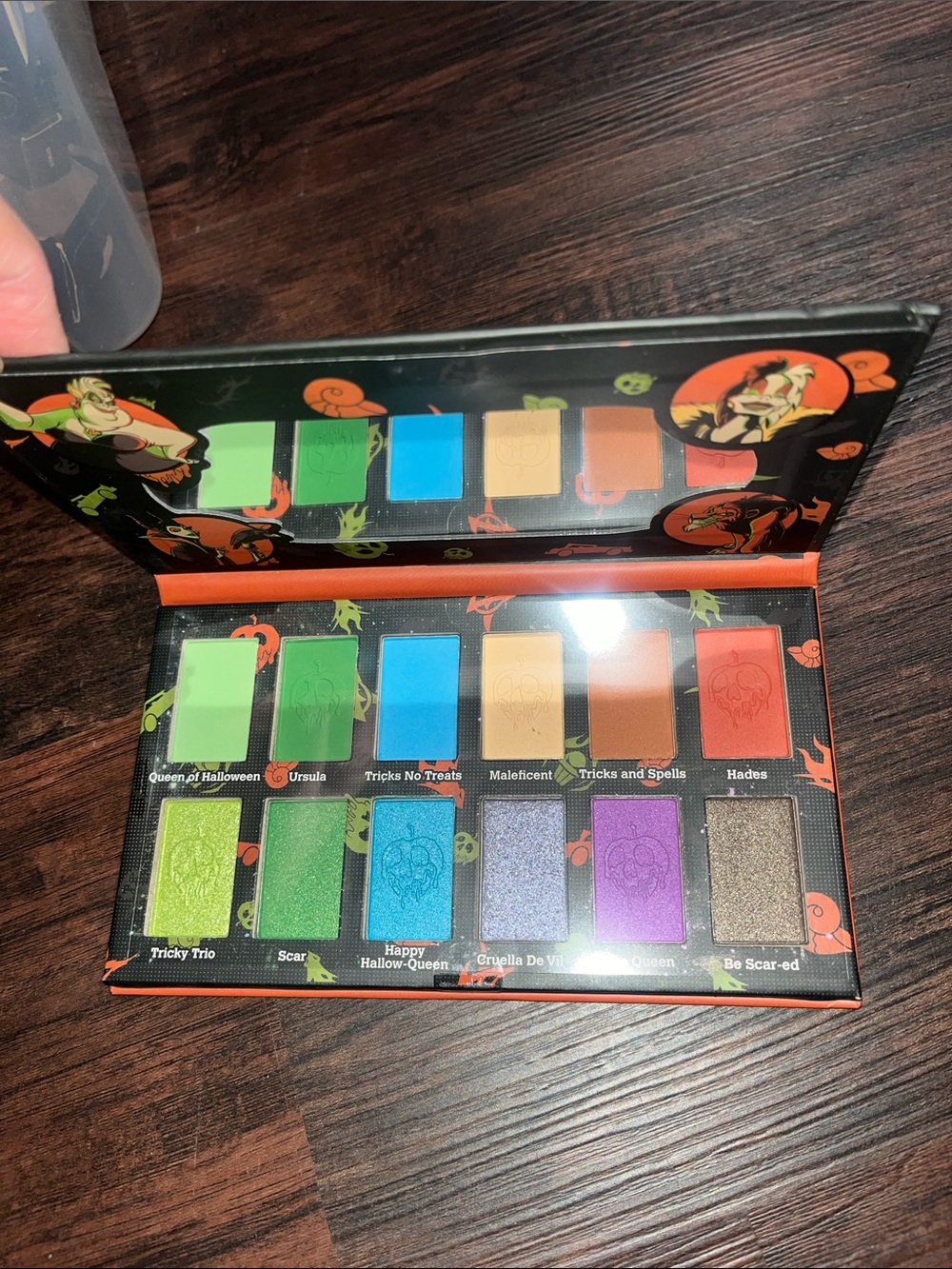 Disney Villians Eyeshadow Palette NEW!